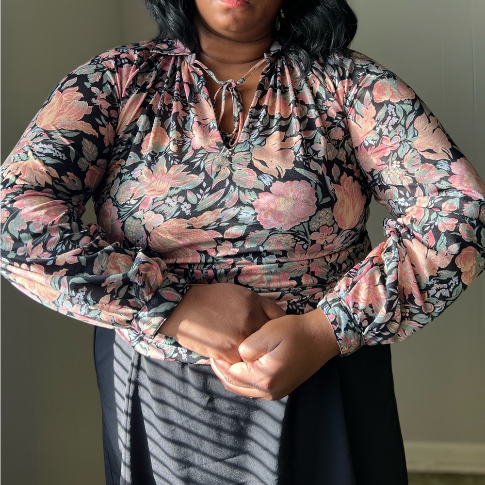 70s Plus Size Miss Fashionality Sheer Dark Floral Blouse | Labeled Size 17/18
